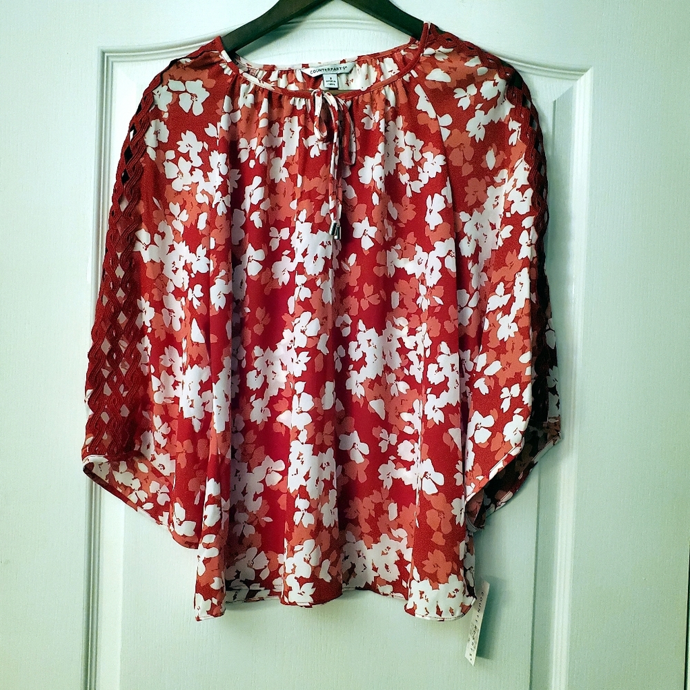 Counterparts Red Floral polyester Blouse S NWT